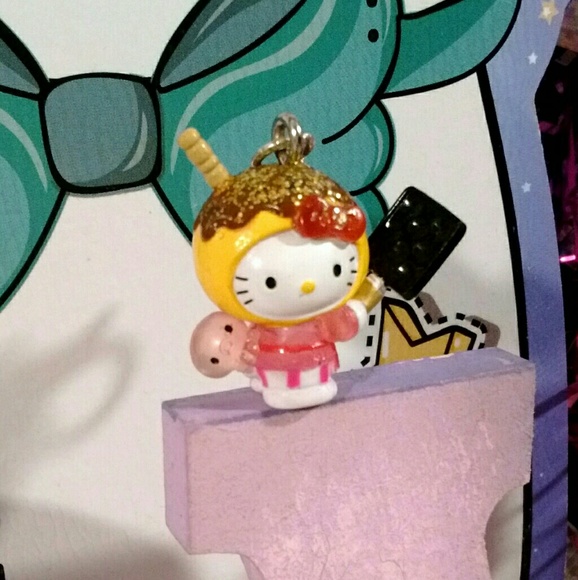 Limited Edition Hello Kitty Octopus Balls charm - Picture 2 of 4